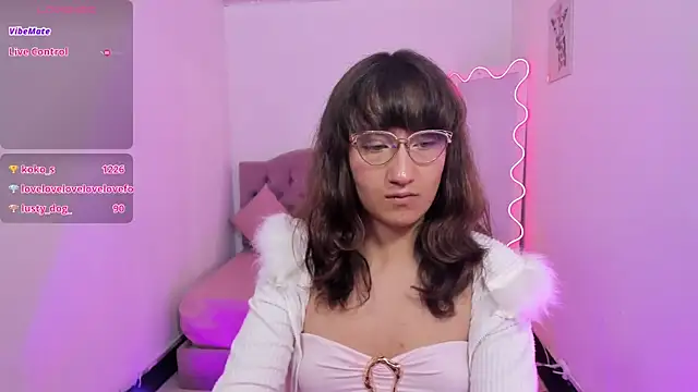 KATHERINE_TAY webcam