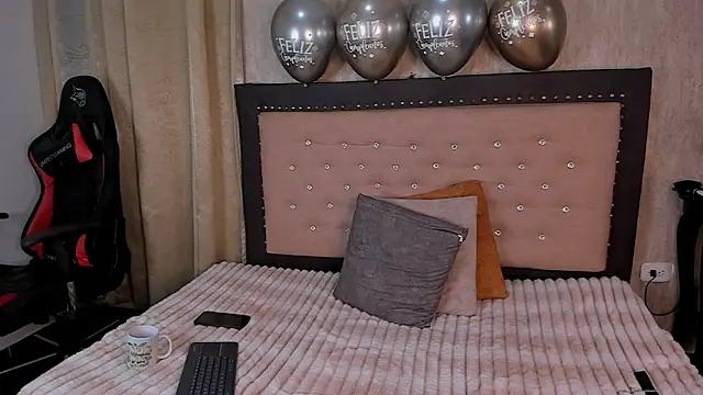 Zoedeleon webcam
