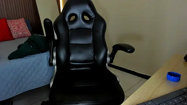 Joan_Blake webcam