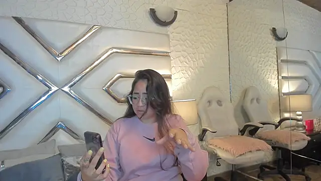 AlissBluumm webcam