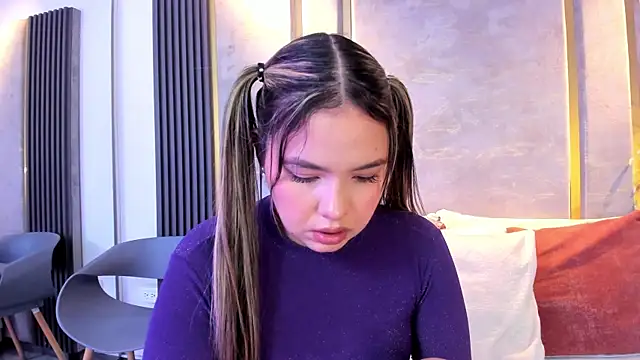 AlanaPrince_ webcam