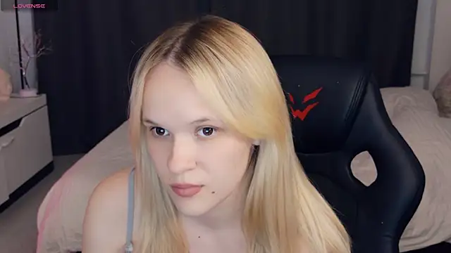 thehousemaidd webcam