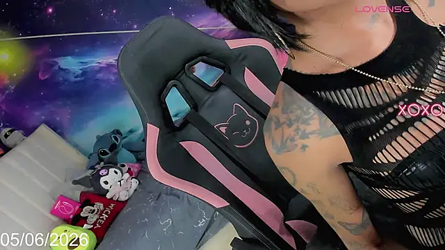 Nella_Dolls webcam