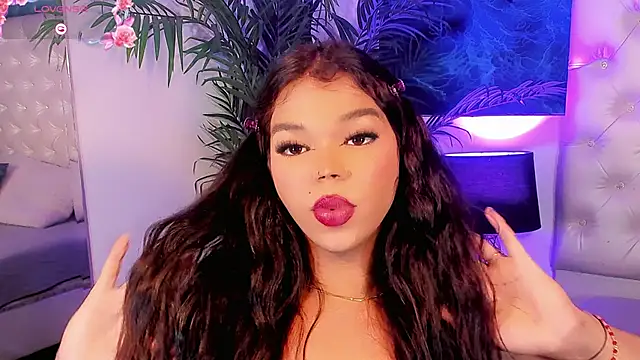 keira_fox31 - Keira_Fox31's free webcam - UK Sex Cams