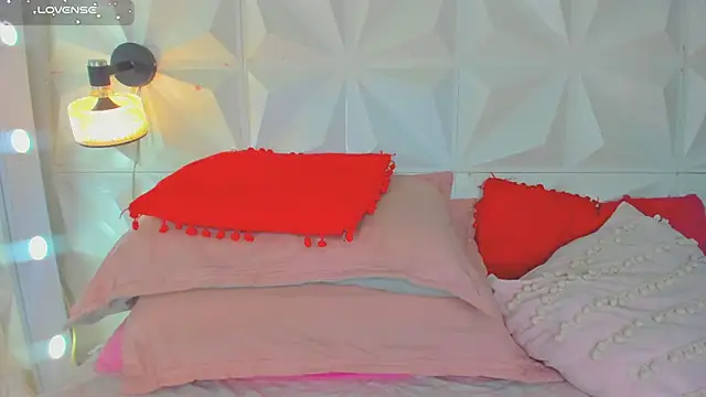cute_latinaxxx webcam