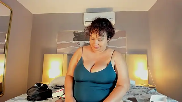 Zara_Holly_ webcam