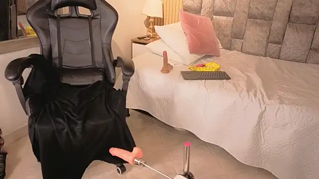 alkivamoon webcam