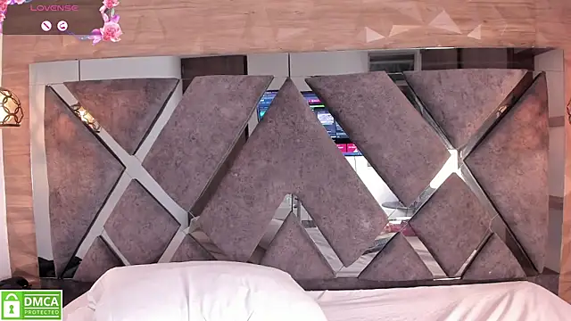Rose__Evans__ webcam