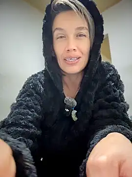 MARILYNMADELENAKOVANOVA webcam