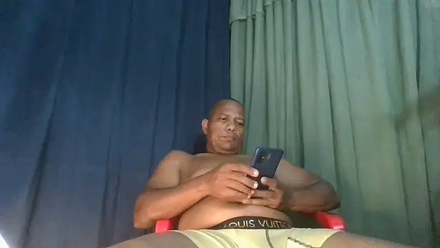 bigblackcock75 (M mature) - Milk ulin goal