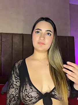 Antonella_Julieta webcam