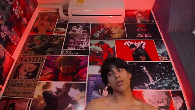 Cheys_Mast live cam on StripChat