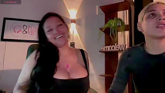 MarcellaGriffin webcam