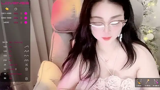 Monica-666888- webcam