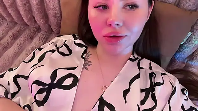 AlmaryKim webcam