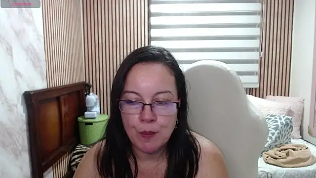 Sonialorens_ webcam
