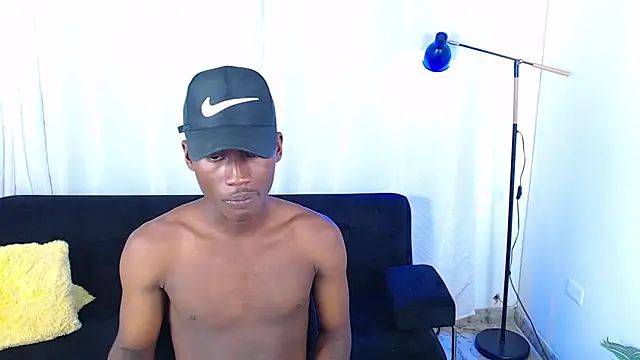 alexaandro18 webcam