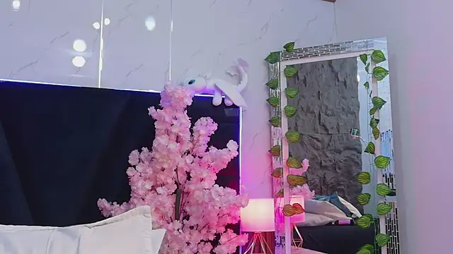 EbonyCoWorker webcam