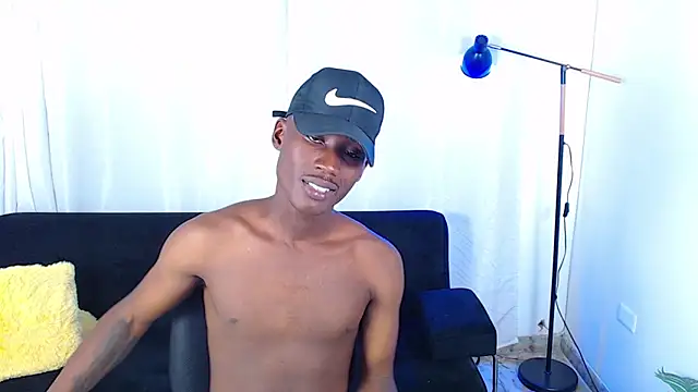 alexaandro18 webcam