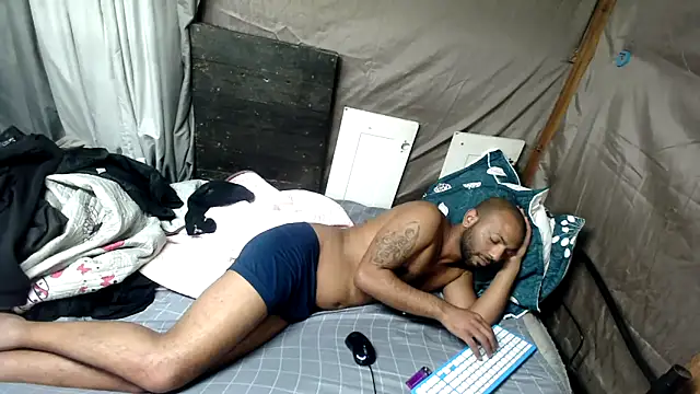 Camodick live cam on StripChat