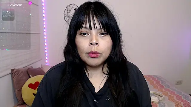 EllieMoonX webcam