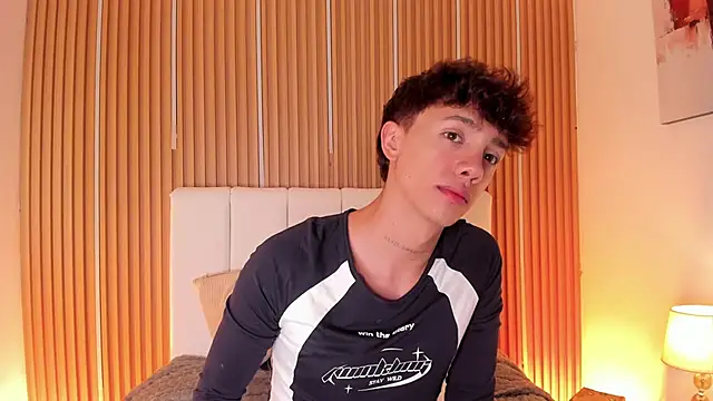 Tomy_Rox webcam