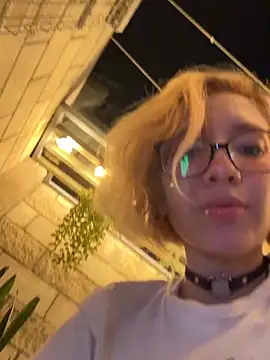 SweetBunnyGF webcam
