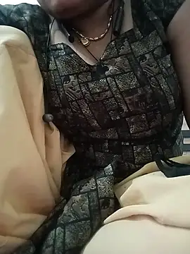 Menka_cut34 webcam