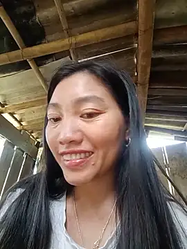 Lovephay8x live cam on StripChat