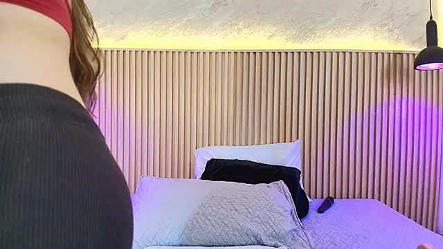 big_tits_in_your_face webcam