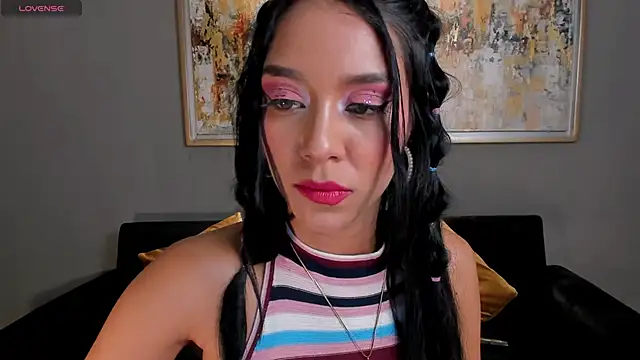AmaliaCrus live cam on StripChat