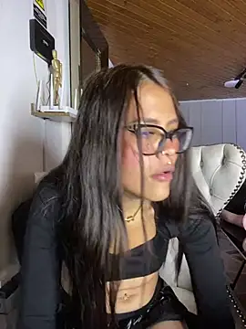 Cloe_pink1 live cam on StripChat