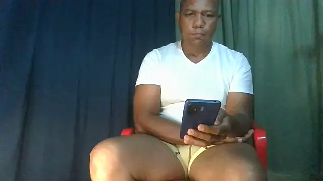 bigblackcock75 (M mature) - Milk ulin goal