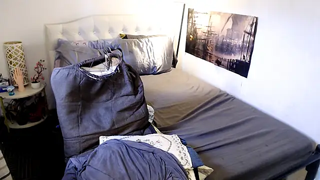 NinaDOM4CUM webcam