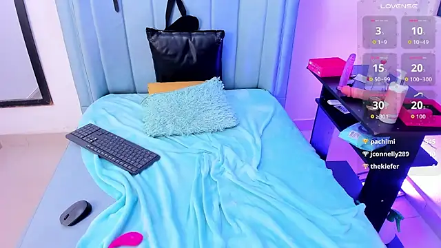 TallSnuSnu live sex cam
