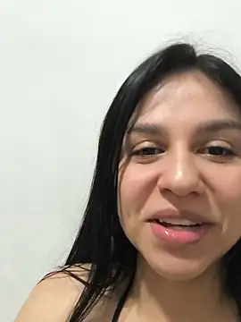 Daniela-rosee Live Webcam on Stripchat
