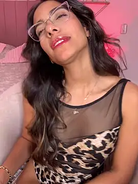elegant__rouse webcam