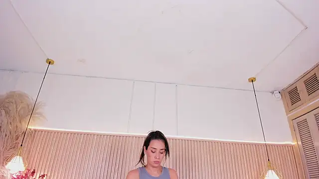 NahimiThompson webcam