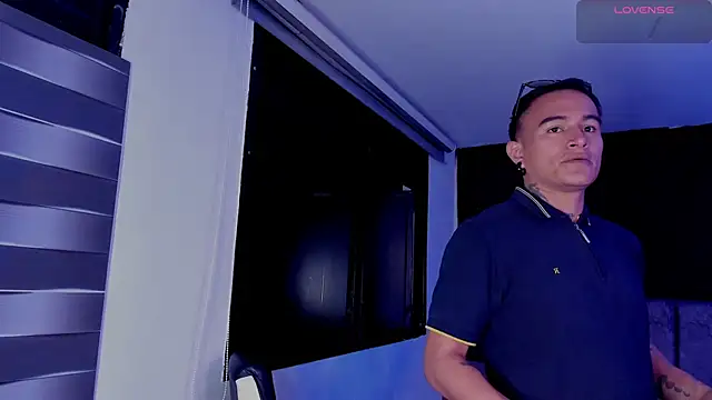 LiamDeep webcam