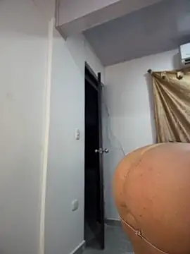 Sarahballiston_ webcam