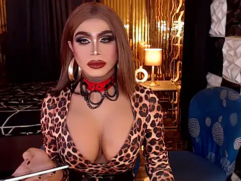 seductive_yhure live cam on StripChat
