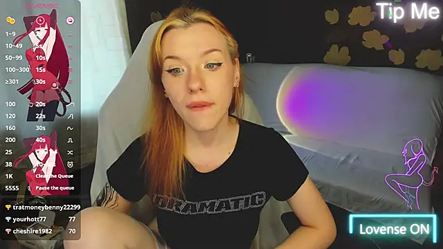 MeganNewCat webcam