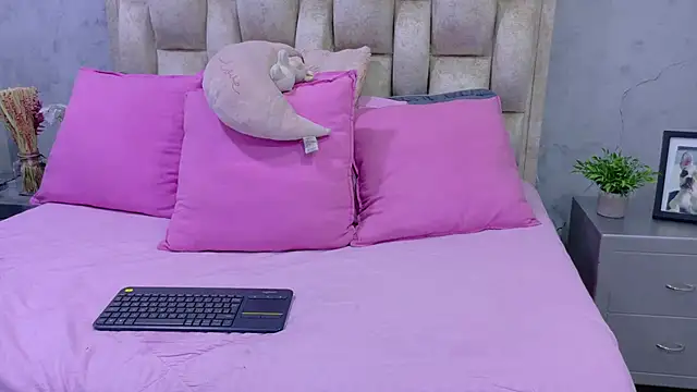 IsabellaRossi webcam