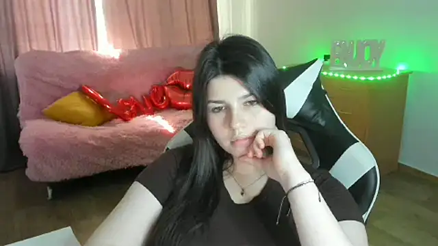 kisamodel - KisaModel's free webcam - UK Sex Cams