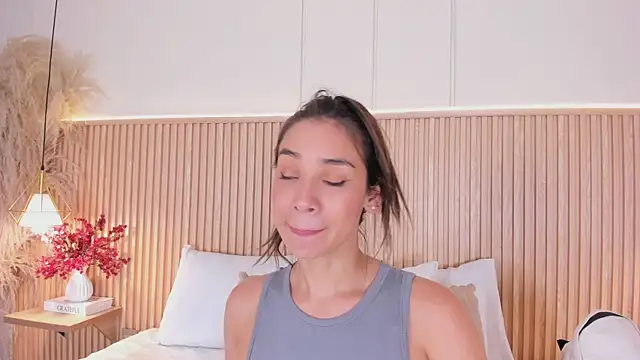NahimiThompson webcam