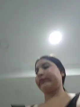 Pretty_Julieta webcam