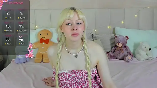 AdeleSilvy webcam