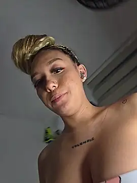 alaia_princess webcam