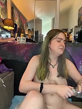 CritKitten live cam on StripChat