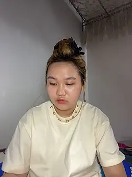 Almira6868 webcam